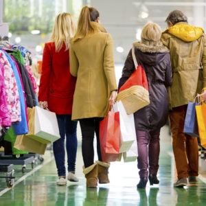 Tutti pazzi per lo Shopping che fa muovere il turismo Tutti pazzi per lo Shopping che fa muovere il turismo
